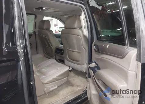 2015 GMC Yukon Xl 1500 Slt z USA, uszkodzony, nr VIN 1GKS2HKC4FR661872